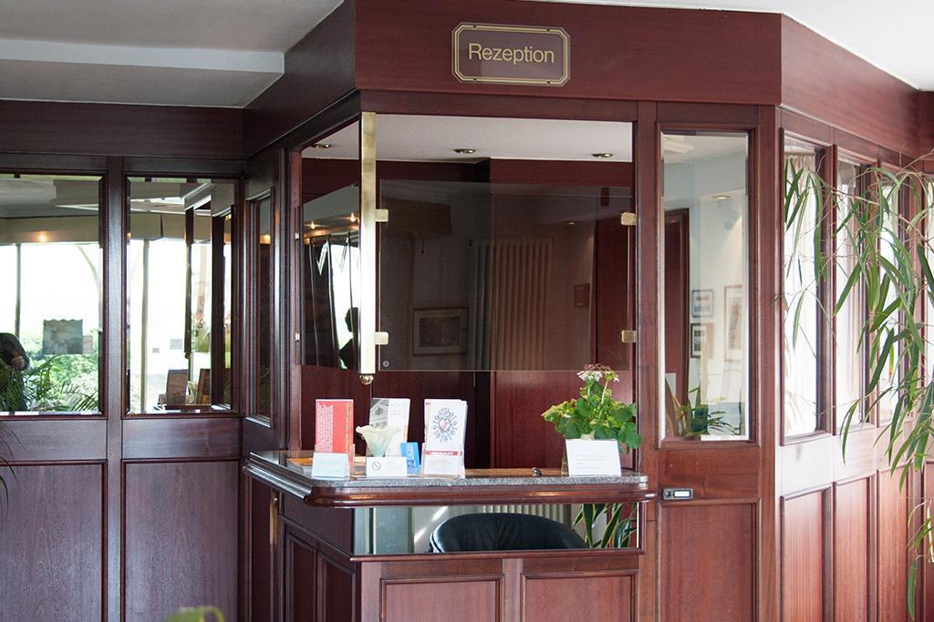 Hotel La Vigie & Ristorante Belvedere Duisburg Bagian luar foto